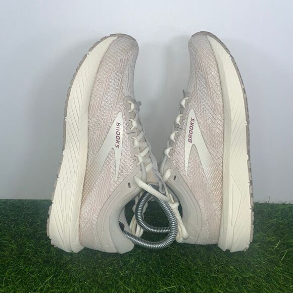 Brooks Women's Revel 7 Running shoes size 6.5 - Picture 6 of 8